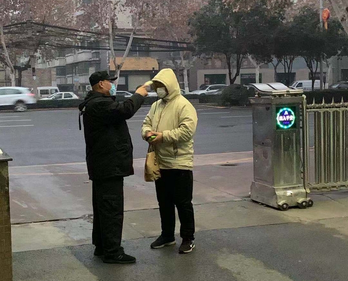 復(fù)件 1月25日雁塔校區(qū)東門圖片_20200127161758.jpg