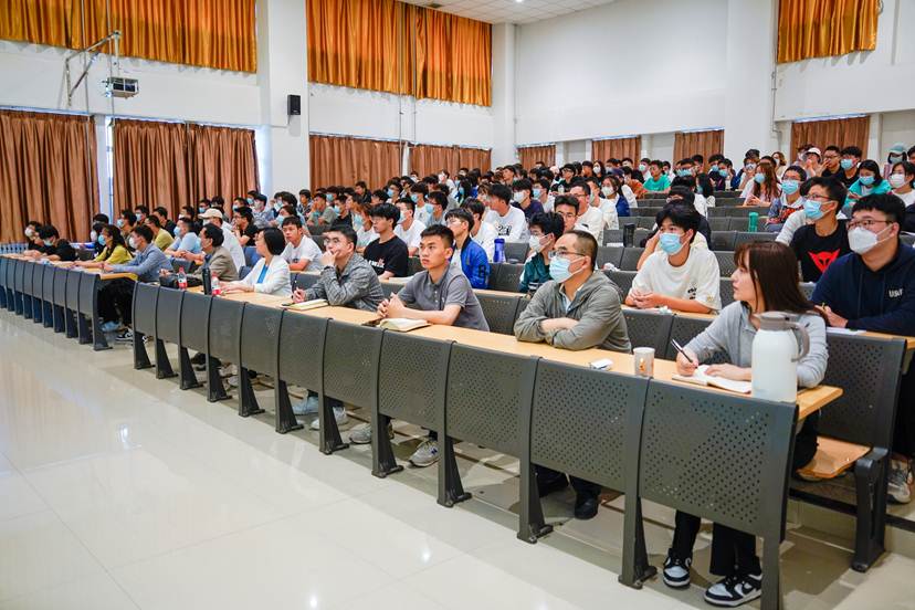 56957A6897478FE6166A3A8A7B69AAD9