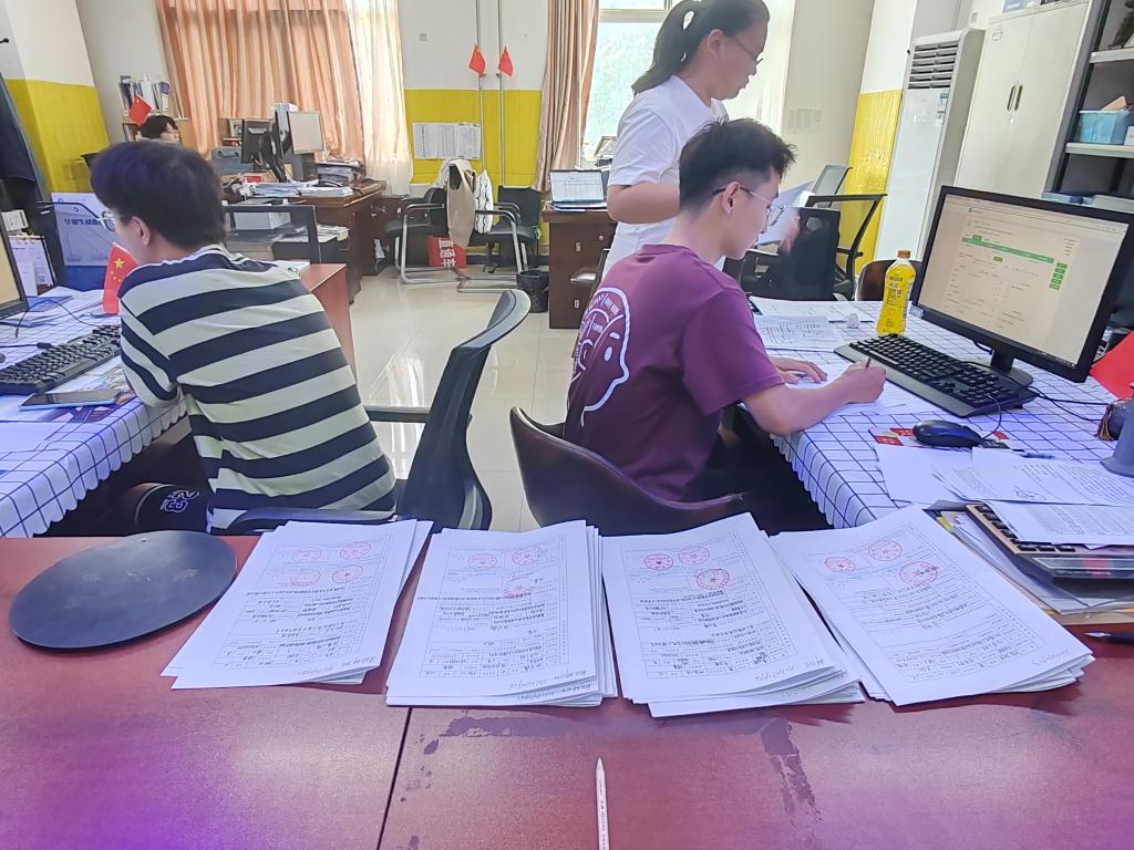 圖示, 示意圖

中度可信度描述已自動生成:ver1